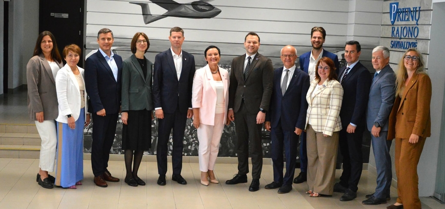 Prienų rajone viešėjo ekonomikos ir inovacijų ministras Edvinas Grikšas su ministerijos komanda