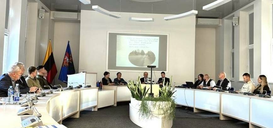 On November 13, the mayor's breakfast with the business community was held