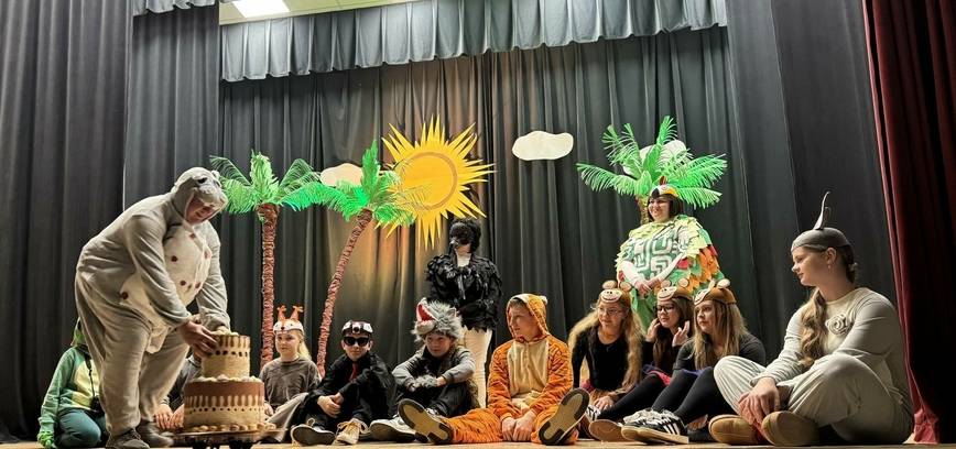 Kalėdinis spektaklis vaikams „Begemoto Kalėdos“