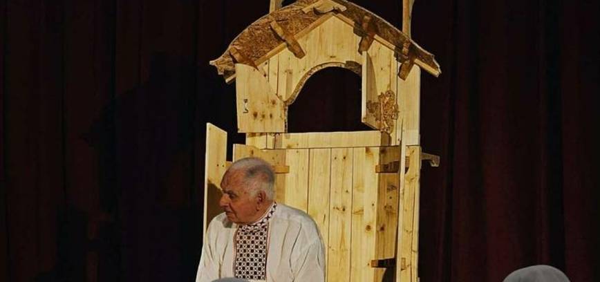 Театр для взрослых «Гирайте» в Культурном центре Матуизай, постановка «Еще не сыр»